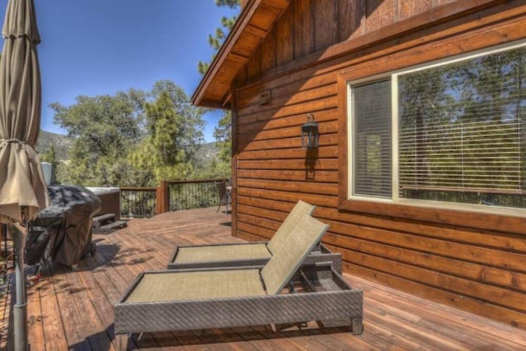 Custom Single Story Cabin With Jacuzzi Pool Table & Big Game Room With Arcade Games ビッグ・ベアー・レイク エクステリア 写真